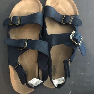 Gymboree sandals youth size 4
